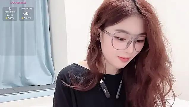 Sweet-Angel999 on StripChat