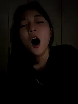 Sweet-Angel999 on StripChat