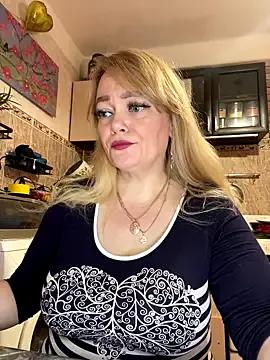 Sweet-blonde on StripChat