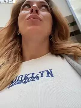 Sweet___Emily on StripChat