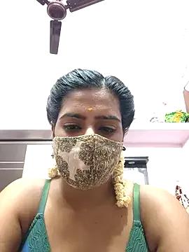 Tamil-Meenu12 on StripChat