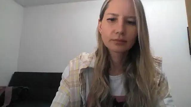 Tavriena — Freechat on StripChat