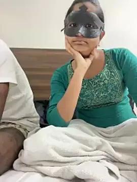 TeluguIshu_teen20 on StripChat