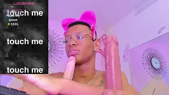 Tiffany_Valentine15 on StripChat