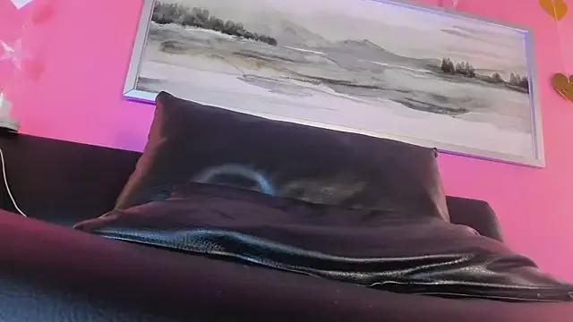 Tiffanysurez_ on StripChat