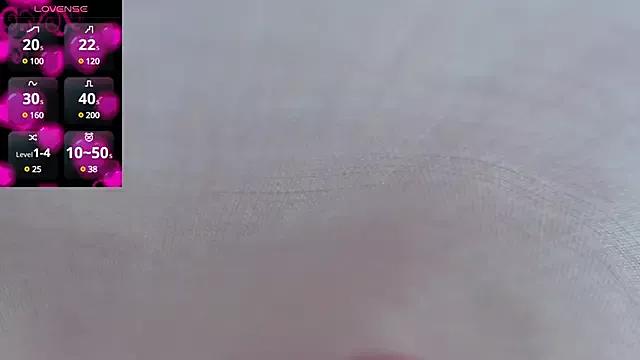 Titanilla39 on StripChat