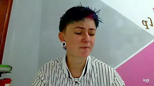 tomboyblue on StripChat