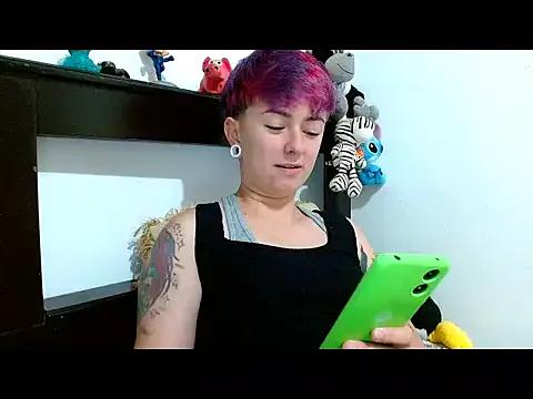 tomboyblue on StripChat