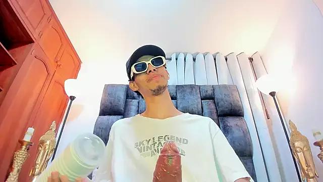 TomyMosterCock on StripChat