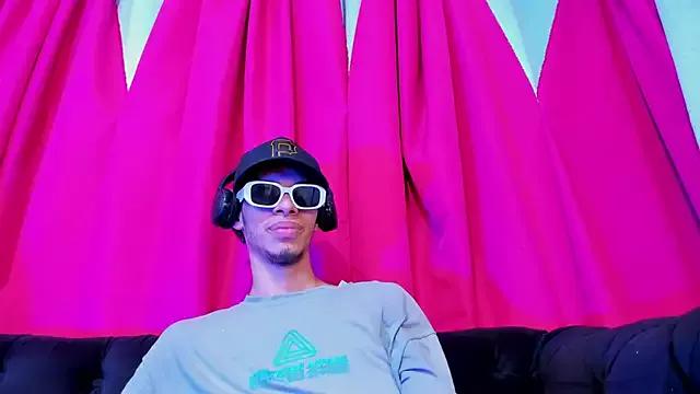 TomyMosterCock on StripChat