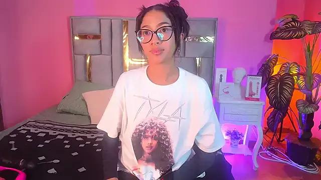 Tyla_Ks on StripChat