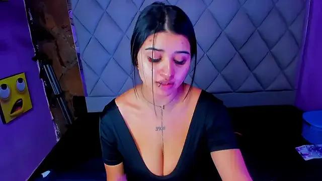 venusowen_ on StripChat