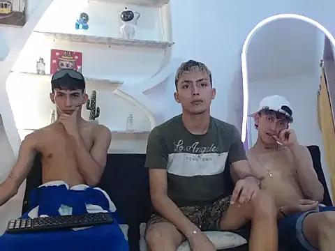 VERY_HOT_GUYS on StripChat