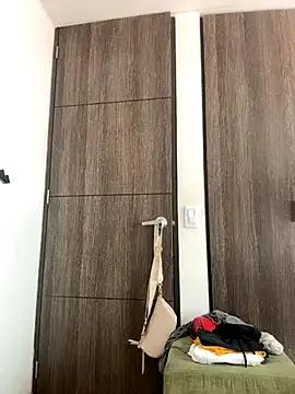 Victoria_alson on StripChat