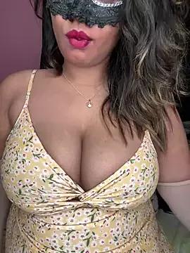 WifyHubby_38 on StripChat