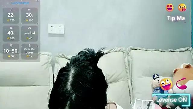 xiaoLI-2025 on StripChat