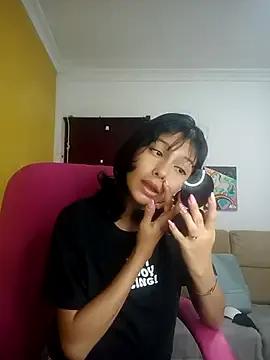 xoxo_milk on StripChat