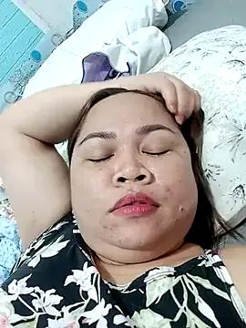 XXLorie_02 on StripChat