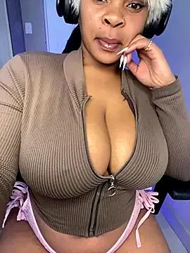 Freechat YellowHoneyDip on StripChat