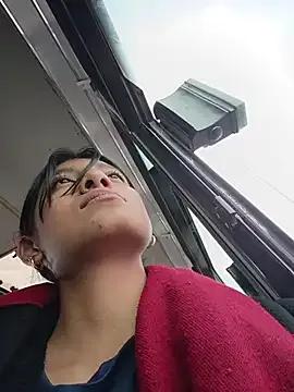 YeseniaRodriguez3 on StripChat