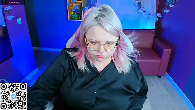 Yoki_Shizuko on StripChat