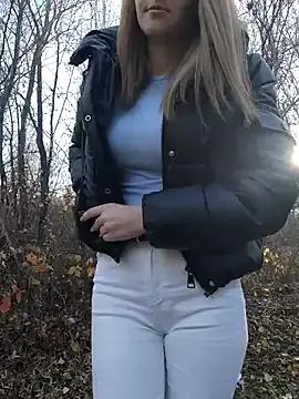 Freechat YOOUR_EVAA on StripChat