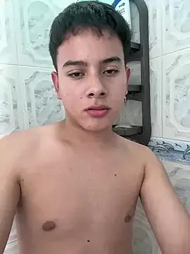 Young_Ben on StripChat