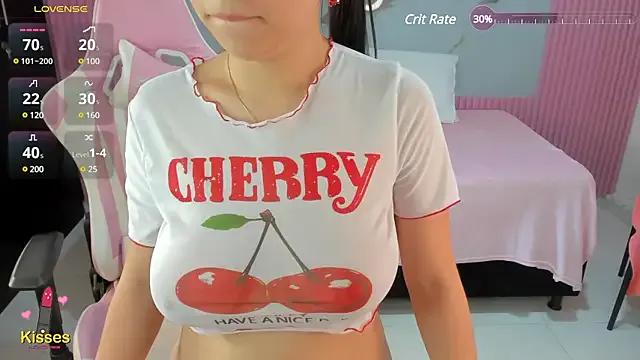 Yuli_16 on StripChat