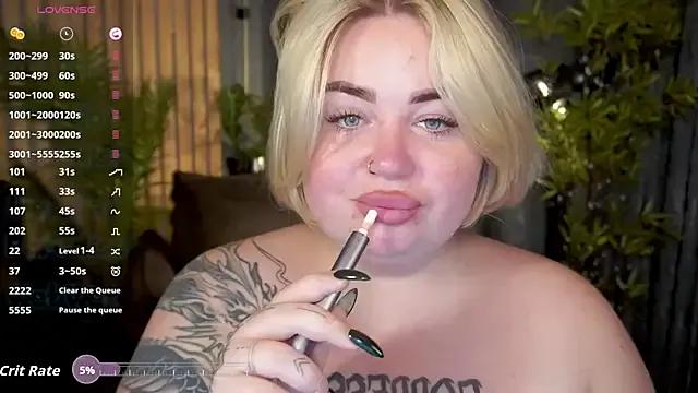 ZaraReignn on StripChat