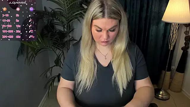 ZenaPallmer on StripChat